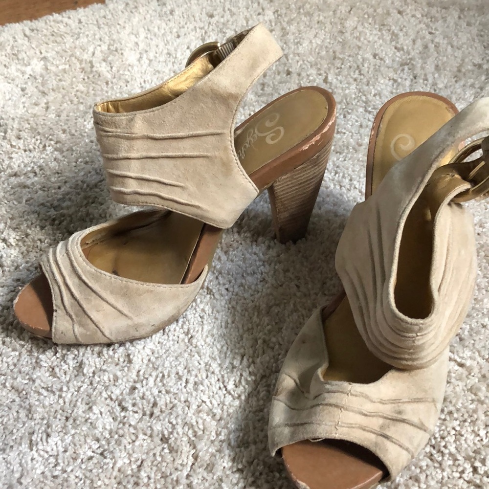 Wedged heels - Picture 2 of 3